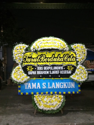 Papan Bunga Duka di Malifut